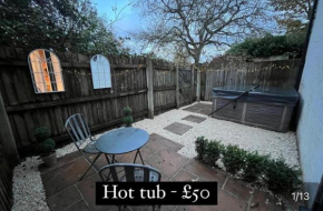 Henley Haven, Jacuzzi